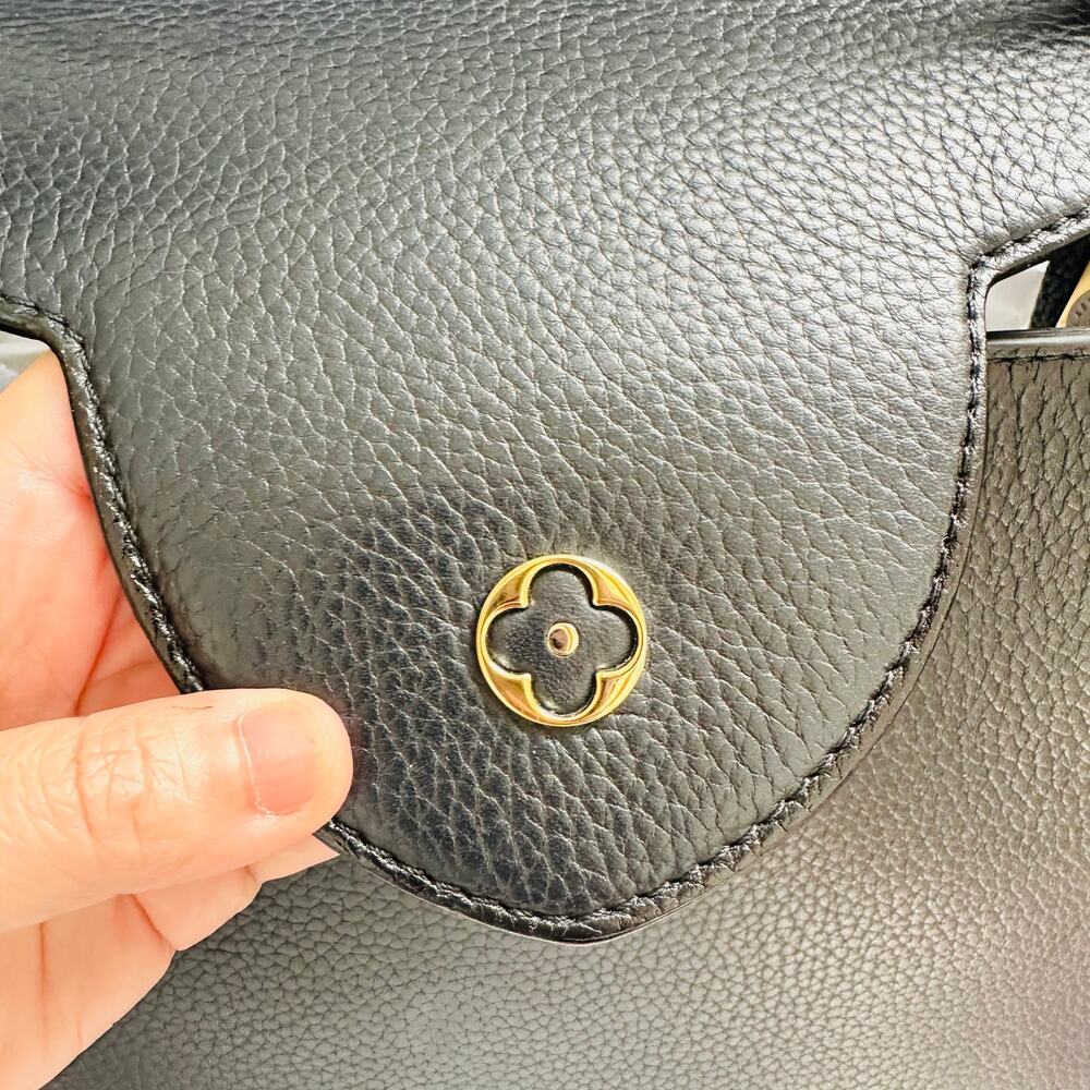 Louis Vuitton Capucines MM Noir - Picture 4 of 15